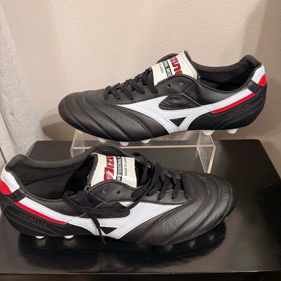 Men’s Mizuno Morelia 2 Japan Black Soccer Shoes Size 11.5.   Rare and original - Picture 1 of 13